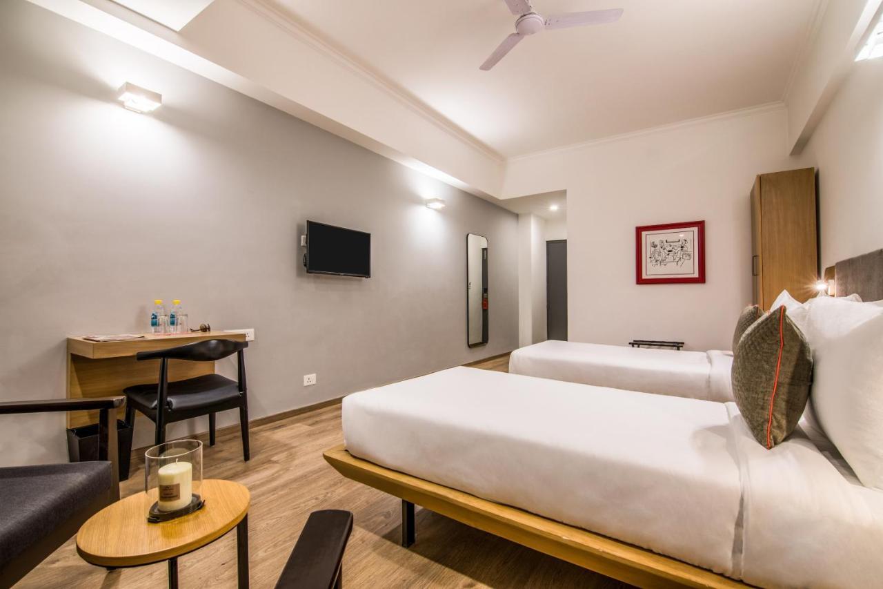 Oyo Townhouse 028 Corporate Suite Ноида Екстериор снимка