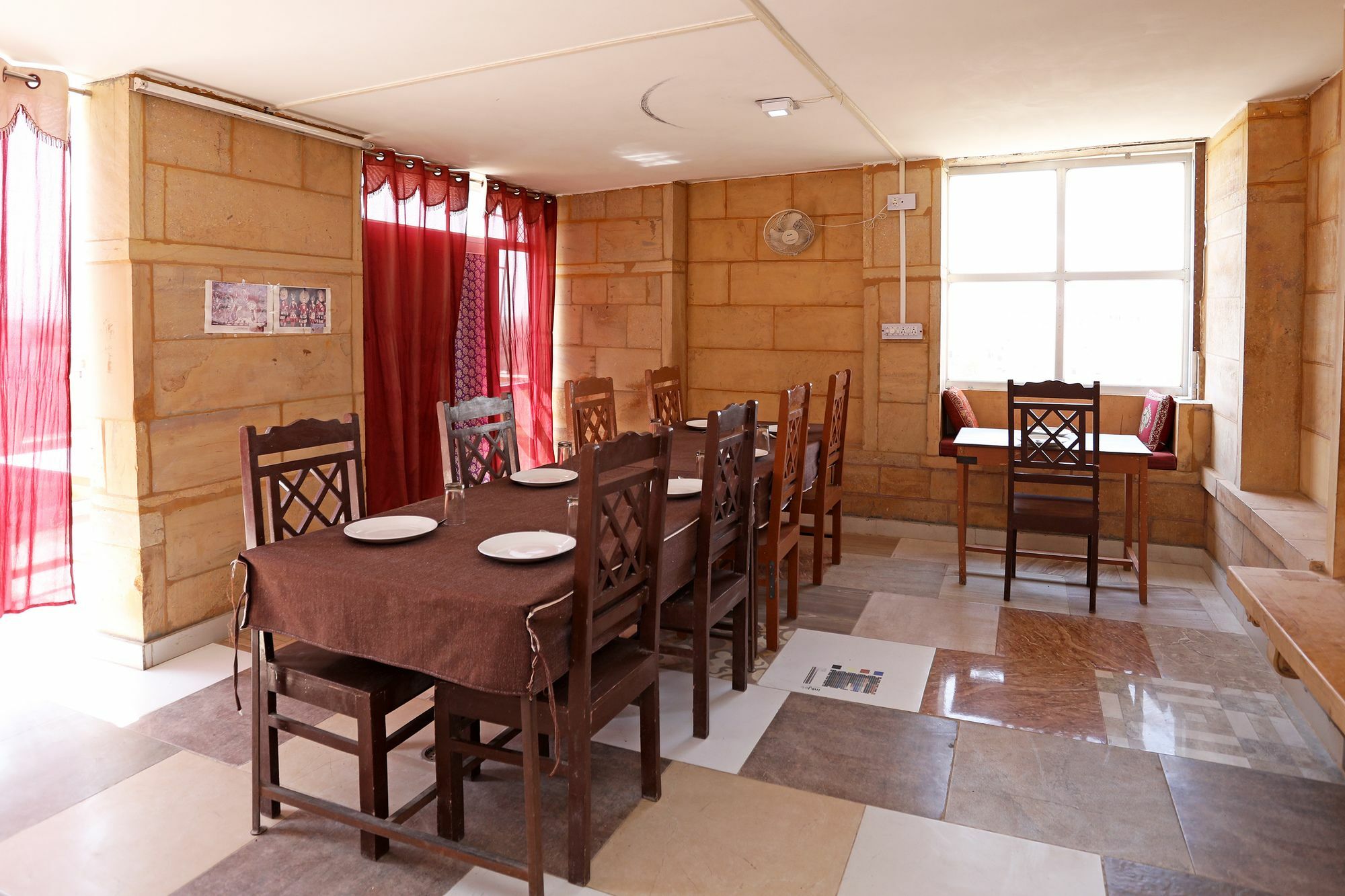 Oyo Townhouse 028 Corporate Suite Ноида Екстериор снимка